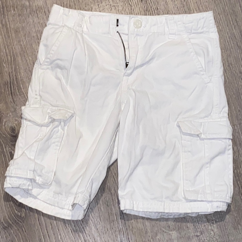 Boys white cargo shorts 8